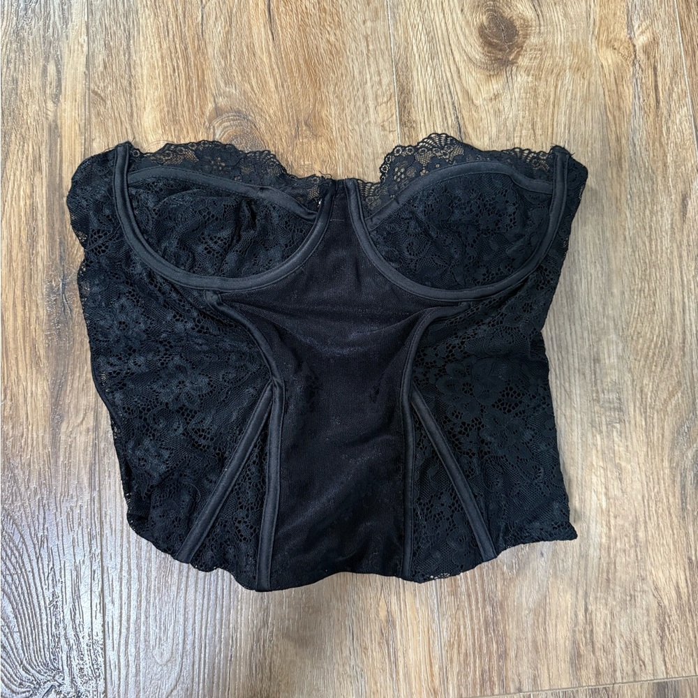 Chic Black Lace Bandeau